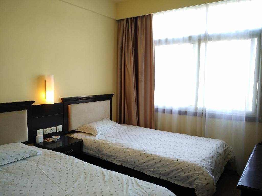 Wudang International Youth Hostel Danjiangkou Luaran gambar