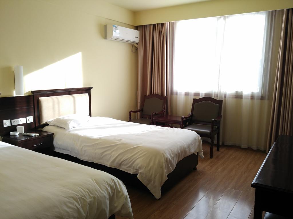 Wudang International Youth Hostel Danjiangkou Luaran gambar