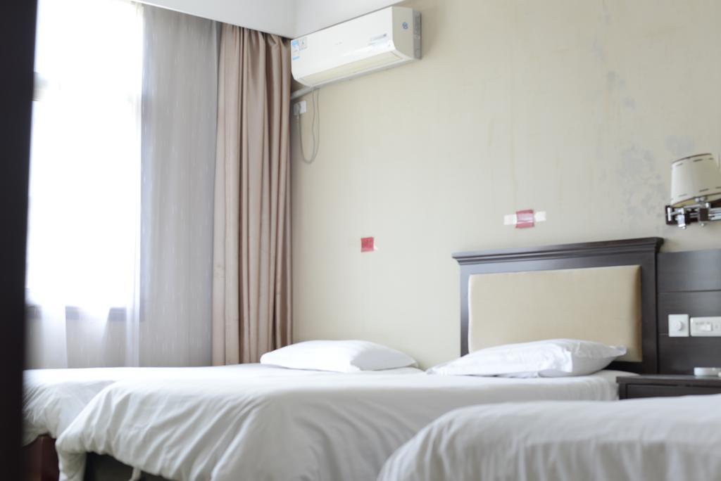 Wudang International Youth Hostel Danjiangkou Luaran gambar